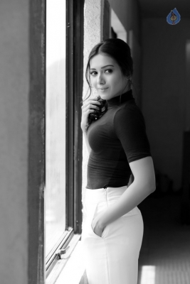 Catherine Tresa Latest Photoshoot - 19 of 23