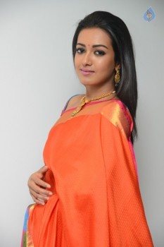 Catherine Tresa New Photos - 10 of 62