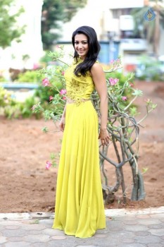 Catherine Tresa Photo Shoot - 8 of 23