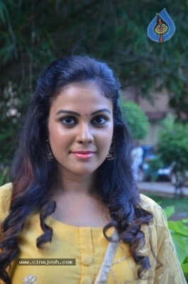 Chandini Tamilarasan Photos - 8 of 16