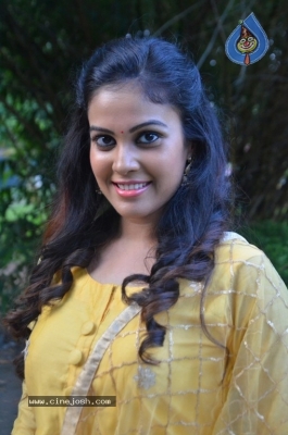 Chandini Tamilarasan Photos - 16 of 16