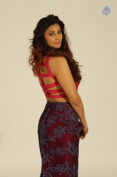 Daisy Shah Latest Photos - 13 of 20