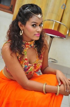 Dancer Nisha Stills - 10 of 42