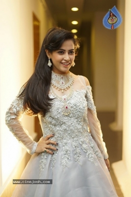 Disha Pandey Images - 4 of 21