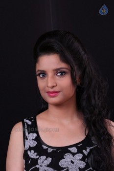 Divya New pics - 28 of 40