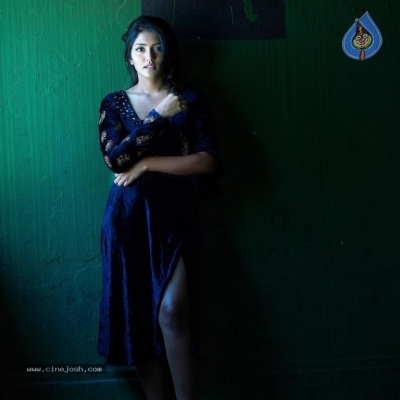 Eesha Rebba New Pics - 3 of 9