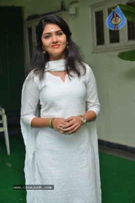 Gayathri Suresh Photos - 9 of 18