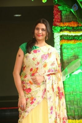 Geetha Madhuri Pics - 6 of 21