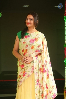 Geetha Madhuri Pics - 9 of 21