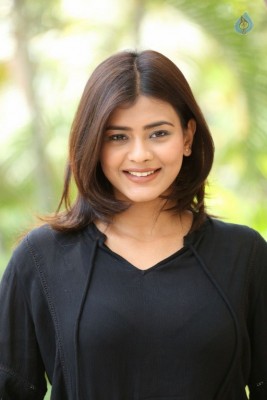 Hebah Patel Latest Gallery - 12 of 28