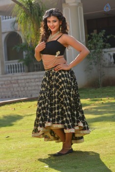 Hebah Patel New Gallery - 43 of 62