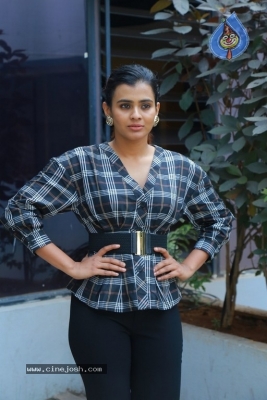 Hebah Patel Photos - 19 of 21