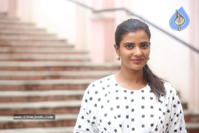 Iswarya Rajesh Interview Pics - 19 of 20