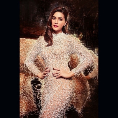 Kriti Sanon Stills - 16 of 17