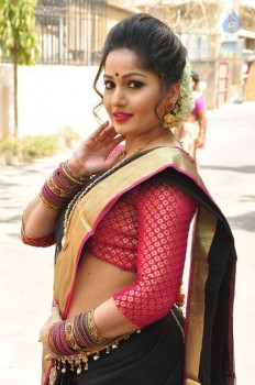 Madhavi Latha New Pics - 6 of 40