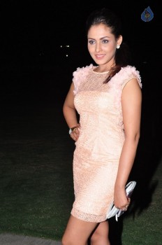 Madhu Shalini New Images - 22 of 41