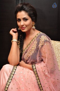 Madhu Shalini New Photos - 1 of 42