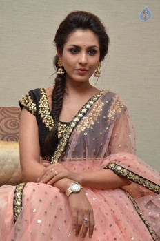 Madhu Shalini New Photos - 12 of 42