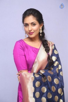 Madhu Shalini Photos - 7 of 42