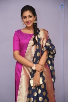 Madhu Shalini Photos - 21 of 42