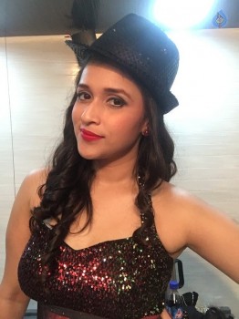 Mannara Chopra New Photos - 17 of 21