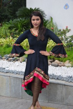 Mannara Chopra New Photos - 19 of 37