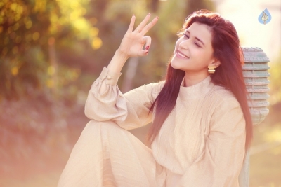 Mannara Chopra New Pics - 3 of 13