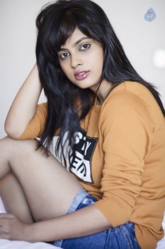 Nandita Swetha New Pics - 4 of 7