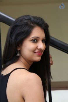 Nikita Bisht New Photos - 15 of 33