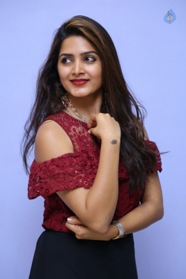 Pavani Gangireddy Latest Photos - 16 of 17