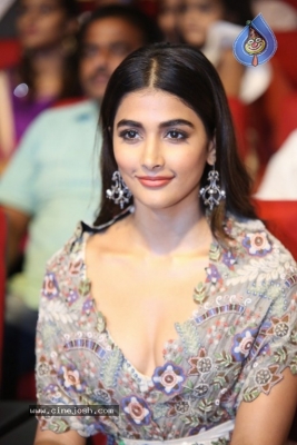 Pooja Hegde New Pics - 4 of 20