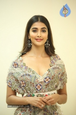 Pooja Hegde New Pics - 20 of 20