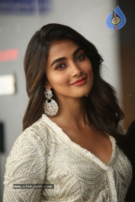 Pooja Hegde Stills - 17 of 18