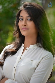 Pooja Jhaveri Latest Photos - 20 of 42