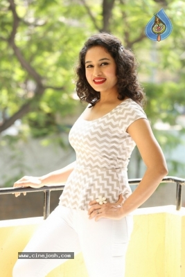 Pooja New Photos - 17 of 39