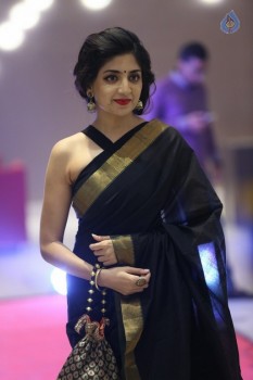 Poonam Kaur Photos - 2 of 28