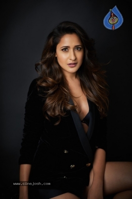 Pragya Jaiswal Latest Photoshoot - 20 of 21