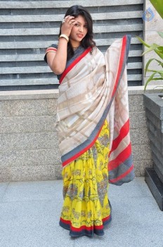 Praveena Photos - 4 of 42