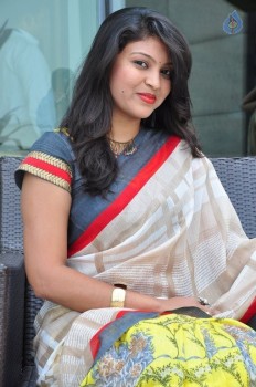 Praveena Photos - 11 of 42