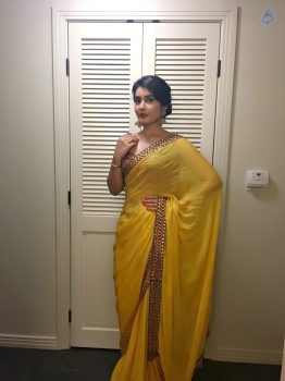 Raashi Khanna Gallery - 15 of 20