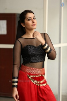 Raashi Khanna Latest Gallery - 16 of 21