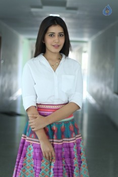 Raashi Khanna New Gallery - 2 of 6