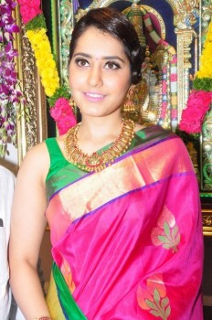 Raashi Khanna New Pics - 8 of 40