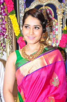 Raashi Khanna New Pics - 18 of 40