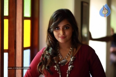 Ramya Nambeesan Photos - 4 of 7