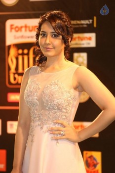 Rashi Khanna Gallery - 16 of 25