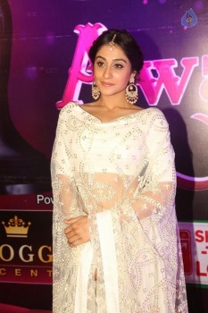 Regina Cassandra Images - 37 of 47