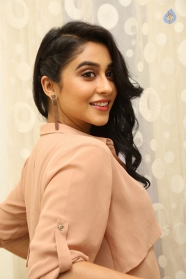 Regina Cassandra New Photos - 8 of 40