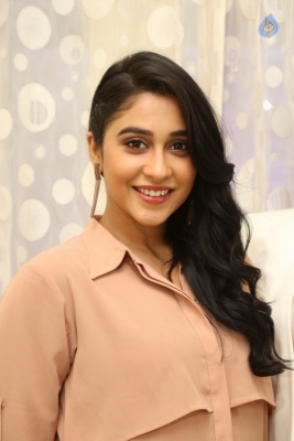 Regina Cassandra New Photos - 17 of 40