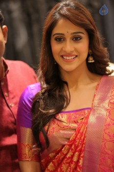 Regina Cassandra New Pics - 18 of 33